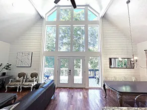 Lake house | hot tub | dock | pool table | firepit - Image 2