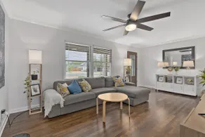 The Blue Bungalow - Image 3
