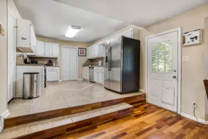 3BR Beautiful & Spacious Home - Image 4