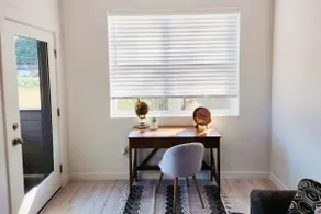 New! Stylish Townhouse Near Edgefield! - Image 5