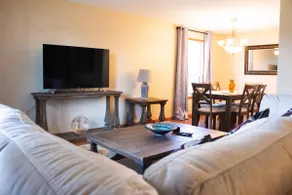 Delightful 5 bedroom home in south Winnipeg - Image 3