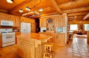 Daniels Summit Lodge - Image 4