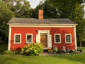 The 1815 Lakeview Retreat - Image 4