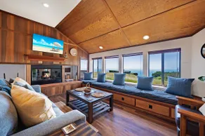 Cozy Sea View Cabin - Ocean Views - Hot Tub - Image 4