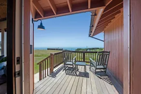 Cozy Sea View Cabin - Ocean Views - Hot Tub - Image 3