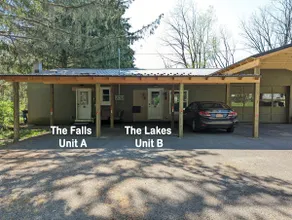 The Old Volks Home, the Falls Apartment (Unit A)! - Image 3