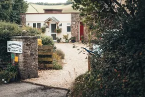 Bulleigh Park - king bed & private parking - Image 5