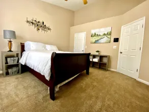 Quaint Townhouse in CLT - Image 2