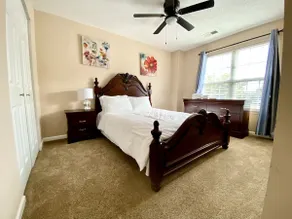 Quaint Townhouse in CLT - Image 4