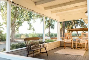 Cheerful 3-bedroom farmhouse cottage retreat - Image 2