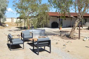 Golden Getaway- JT Escape with spa + fire pit - Image 2