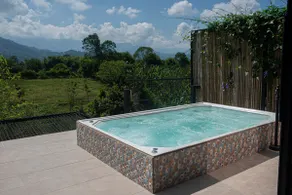 Family Cabin with Private Jacuzzi, Pool and Farm - Image 3