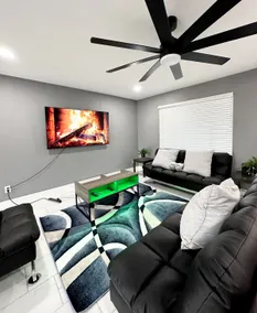 Heated Pool+jacuzzi+golf family fun! - Image 4