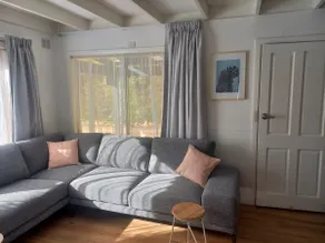 2 bedroom Apartment - Image 2