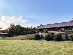The Cabin at Mount Liberty - Image 2