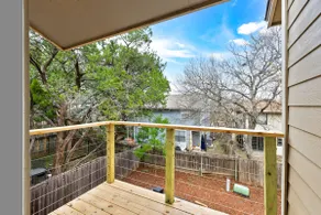 2 King Beds -Close to Downtown - Private Backyard - Image 5