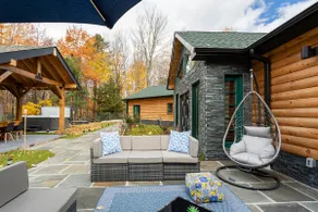 Luxury Custom Home With Hot Tub Minutes From Town - Image 2