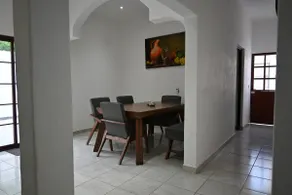 Comfortable house, 3 minutes from the beach with a pool - Image 3
