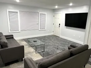 Home in The Heights - Image 2