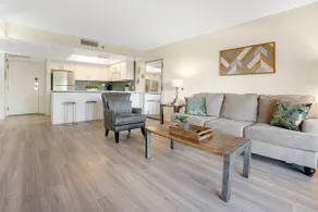 Stellar Condo-Balcony & Exclusive Resort Pool Pass - Image 3