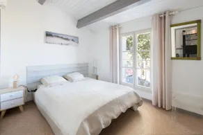 Appartement Ombrine avec vue mer et piscine - Image 5
