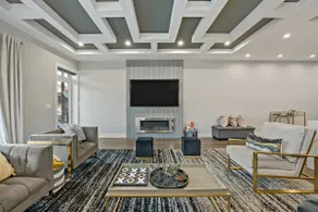 Spacious 4 Bedroom Condo - Image 2
