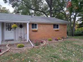 Cozy 5 bedroom home in Holly MI - Image 4