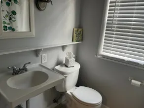 Adorable 3-bedroom home near PSU - Image 4