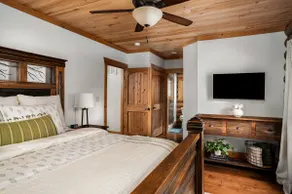 Secluded Mtn Cabin, Hot Tub, Fire Pit, Stargazing, Surrounded by National Park! - Image 5