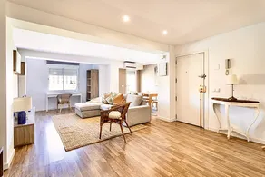 Spacious 3-bedroom apartment, 1Gb wifi, aircon - Image 3