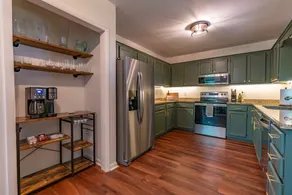 Sleeps 11, Hot Tub, Winery, Pool, River, Hike, Ski - Image 2