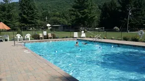 Sleeps 11, Hot Tub, Winery, Pool, River, Hike, Ski - Image 3
