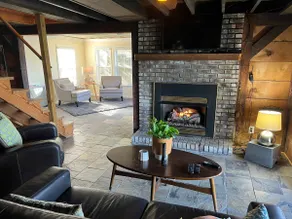 Stunning Lakefront 3 Bedroom with Dock and Deep Water! - Image 5