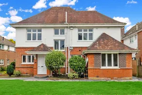 Beachside annex in Canford Cliffs by Sandbanks - Image 2