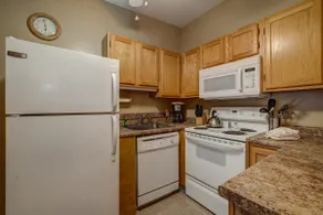 Seize the Seasons/ Fantastic Location! 3BR Condo - Image 3