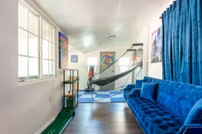Spacious, Private, Modern 4 BR House + Game Room - Image 3