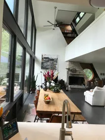 Retreat in a Stunning House - Image 2