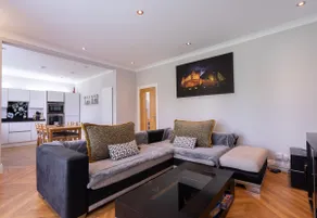 Craigey Beach Home - Image 3