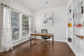 Contemporary home in the heart of McKinney - Image 5