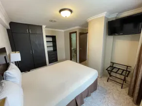 Sevilla Suites Apart Hotel - Image 2