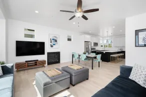 Oceanview Home w/ Rooftop Deck & Garage - Image 4