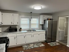 Location Location 3bedroom minutes from trails - Image 5