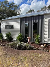 Annie’s on Ti Tree-Country bush private hideaway. - Image 3