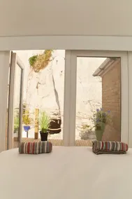 A very RARE Home with a White Cliffs CAVE! - Image 2