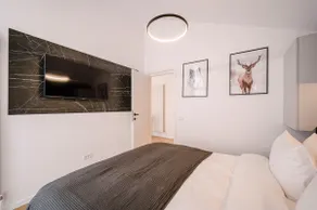 Adorable 2 Bedroom Tiny Home – the Perfect Retreat - Image 3