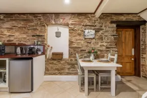 Hills Romance Randells Mill Loft 1 spa and fire - Image 4