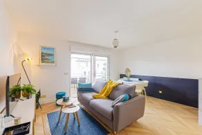 # Appt Standing - Clean Cosy - Terrace Parking # - Image 2