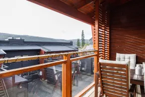 Lovely 3BR Home w. Sauna and free parking - Image 3