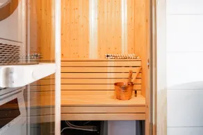 Lovely 3BR Home w. Sauna and free parking - Image 2