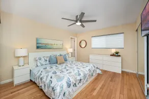 Giant Home Sleep 20, Perfect for Multi Family Vacation steps from the Sand - Image 3